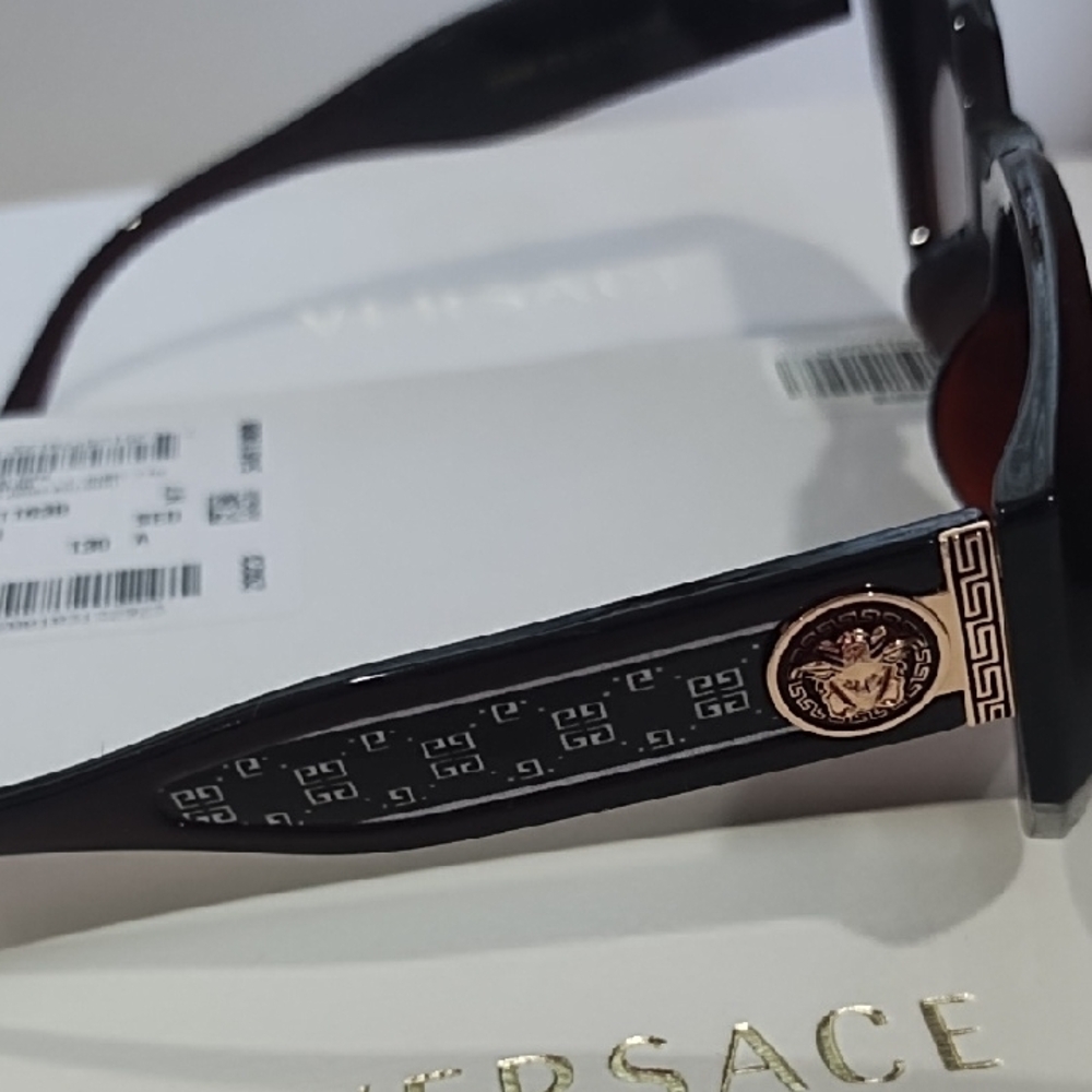 Versace Elegant Black Sunglasses Includes Box And Case - Picture 3 of 8